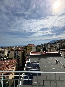 Foto Appartamento a Salerno Carmine di 75 m² con 3 locali in vendita