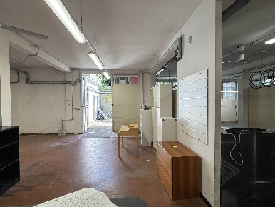 Foto Laboratorio a Firenze Gignoro di 300 m² con 1 locali in vendita