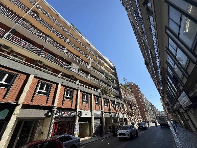 Foto Appartamento a Bari Murat di 181 m² con 5 locali in vendita