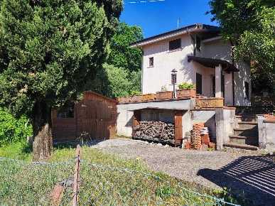 Foto Villa unifamiliare a Massarosa Pieve a Elici, Montigiano, Gualdo