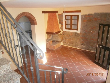 Foto Case indipendenti in via del mosino, Pistoia di 113 m² con 5 locali