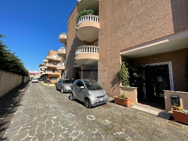 Foto Appartamento in Via dei castelli romani, Pomezia di 55 m² con 2 locali