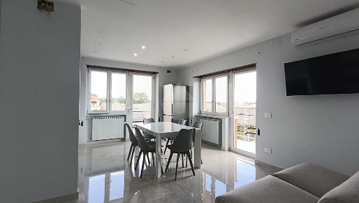 Foto Appartamento in VIA FILIPPO SIGNORE, Minturno Centro di 70 m²