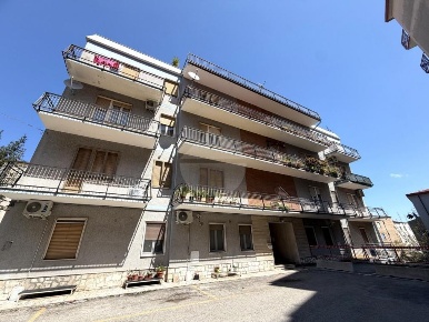 Foto Appartamento in Via del Battaglione, Vasto di 75 m² con 3 locali
