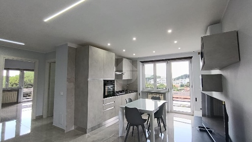 Foto Appartamento in VIA FILIPPO SIGNORE, Minturno Centro di 80 m²