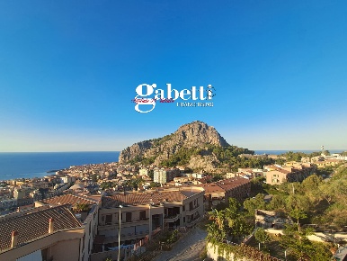 Foto Appartamento in Sant'Elia, Cefalù di 92 m² con 3 locali in vendita