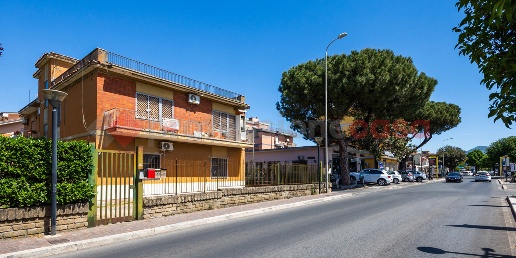 Foto Appartamento in del Mare, Albano Laziale Pavona di 100 m² con 3 locali