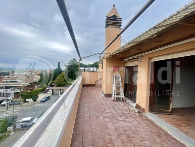 Foto Attico in Via Nomentana 361, Fonte Nuova Tor Lupara di 90 m²
