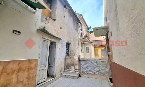 Foto Casa indipendente in Via delle Puglie snc, Mercato San Severino Centro