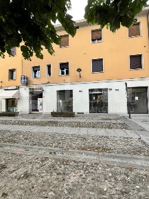 Foto Negozio in Via Porrettana 298, Sasso Marconi Centro di 68 m²