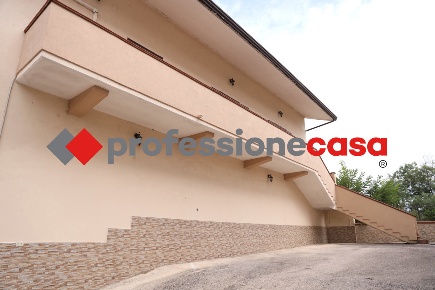 Foto Appartamento in Via Nazionale 48, Ruviano di 100 m² con 3 locali