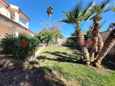 Foto Villa unifamiliare in Via ellice 46, Siracusa Arenella di 223 m²