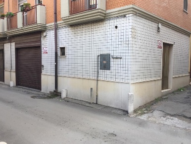 Foto Box in Via MIROBALLO 11, San Severo di 125 m² con 3 locali in vendita
