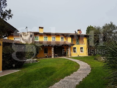 Foto Villa singola in Via San Benedetto 34/36, Bressanvido Centro di 600 m²