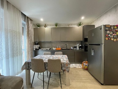 Foto Appartamento in Via Barcella 9, Chiari Centro di 95 m² con 4 locali