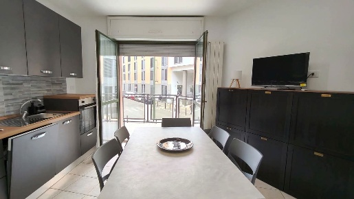 Foto Appartamento in Via PEROSA 3, Torino Cenisia di 110 m² con 5 locali