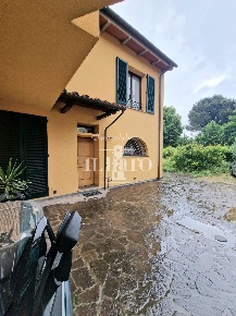 Foto Appartamento a Campi Bisenzio San Martino, San Lorenzo di 80 m²