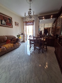 Foto Appartamento a Livorno Pontino - Bastia di 95 m² con 4 locali