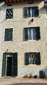 Foto Casa indipendente a Lucca Sant'Anna di 150 m² con 6 locali in vendita