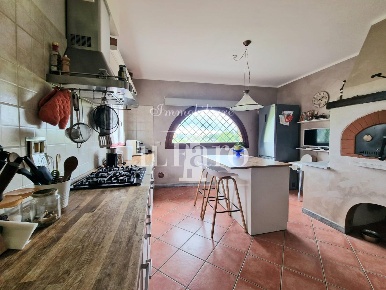 Foto Appartamento a Campi Bisenzio San Martino, San Lorenzo di 120 m²