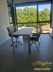 Foto Ufficio a Parma Villetta di 22 m² con 1 locali in affitto