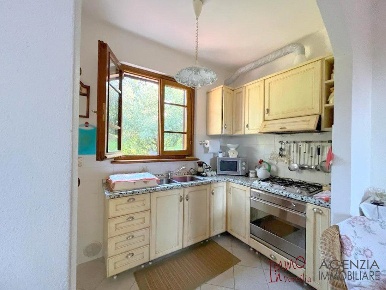 Foto Villa unifamiliare a Massarosa Pieve a Elici, Montigiano, Gualdo