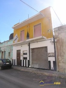Foto Casa indipendente a Pachino Centro di 310 m² con 8 locali in vendita