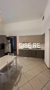 Foto Appartamento in VIA ARIBERTO, Milano Corso Genova di 75 m² in affitto
