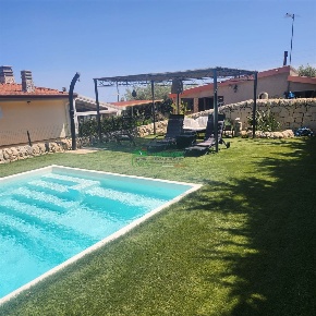 Foto Villa unifamiliare a Ragusa Zona Industriale di 180 m² con 6 locali