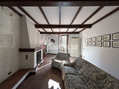 Foto Casa indipendente in via baldesio, Casalmaggiore Centro di 195 m²