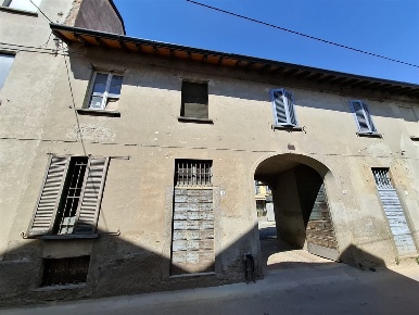 Foto Rustico in Via Luigi Rho, Meda di 60 m² con 2 locali in vendita