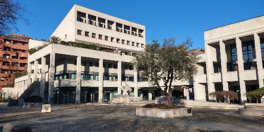 Foto Box in Via Ramazzotti, Monza Centro Storico di 45 m² in affitto