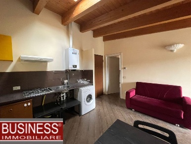 Foto Appartamento in Via Alserio, Milano Farini di 70 m² con 4 locali