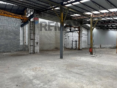 Foto Locale commerciale in Via Isocorte 15, Genova Pontedecimo di 589 m²