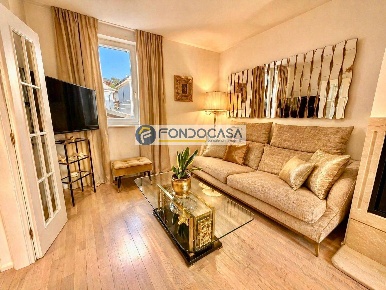 Foto Casa indipendente in via marchesino, Lonato del Garda Lonato di 175 m²
