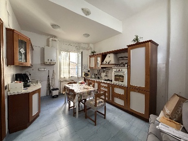 Foto Appartamento in VIA AGOSTINO CHIODO, Savona Centro Storico di 80 m²