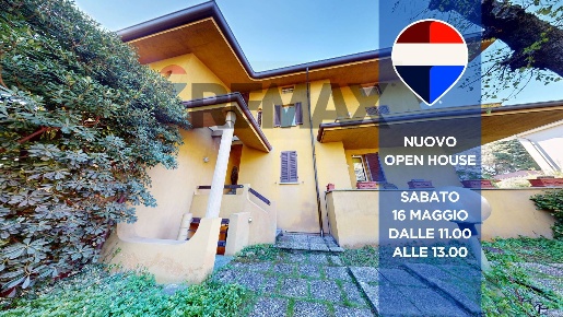Foto Appartamento in VIA GIUSTI 2, Carate Brianza Centro di 114 m²