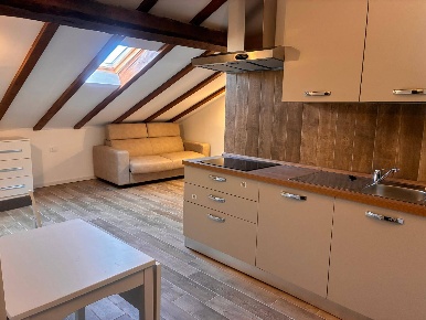 Foto Appartamento in via pier giovanni varisco, Arcore Centro di 45 m²