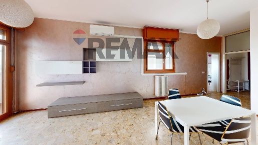 Foto Appartamento in Via Michele Saponaro 24, Milano Gratosoglio di 96 m²
