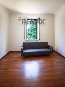 Foto Appartamento in via Giuseppe Giacosa 35, Milano Rovereto di 62 m²