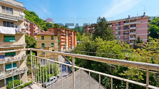 Foto Appartamento in Salita Brasile 17, Genova Bolzaneto di 70 m²