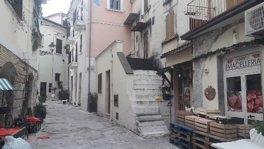 Foto Casa indipendente in Via Cairoli, Lettomanoppello Centro di 65 m²