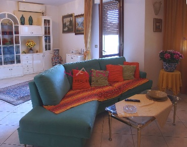 Foto Appartamento a Grosseto Cittadella - Ospedale di 200 m² con 9 locali