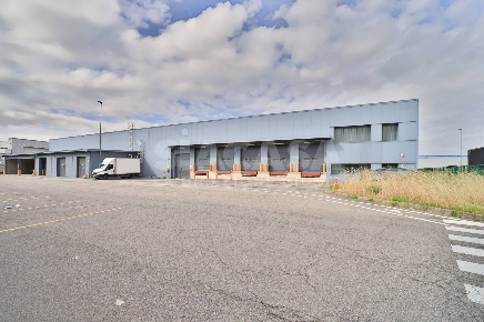 Foto Capannone industriale a San Giuliano Milanese di 3081 m² in affitto