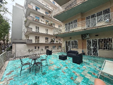 Foto Appartamento in Via Domenico Cimarosa, Napoli Vomero di 75 m²