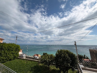 Foto Appartamento in VIA COLOMBO, Bergeggi di 60 m² con 3 locali in affitto