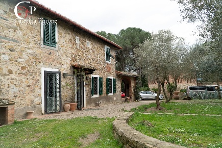 Foto Rustico in via della Montagnola 190, Greve in Chianti di 310 m²