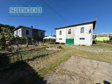 Foto Casa indipendente in Strada Statale 230, Formigliana Area Industriale
