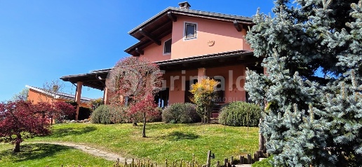 Foto Villa unifamiliare in Via Giovanni Antonio Comissetti 1, Pezzana