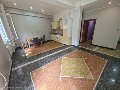Foto Appartamento in Via Gradisca 4, Genova Manin di 75 m² con 5 locali